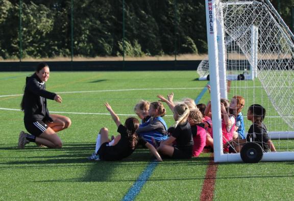 Girls football 2