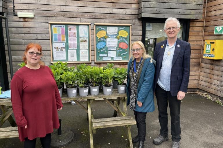 Victoria Park. Mayor giving away plants